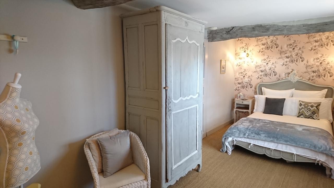 Domaine De Bourgville Monts-sur-Guesnes Екстериор снимка