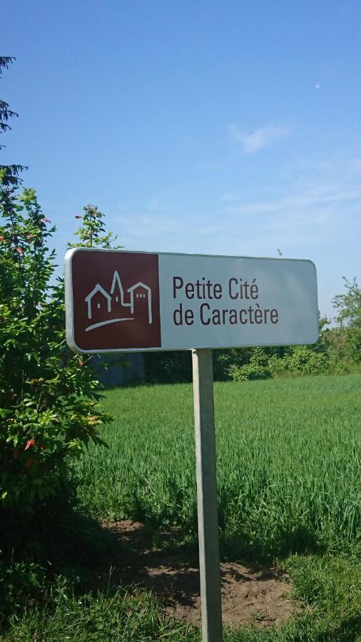 Domaine De Bourgville Monts-sur-Guesnes Екстериор снимка